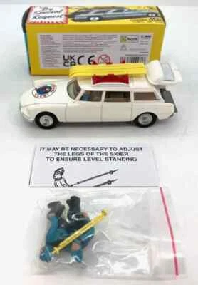 475 Réédition Citroen DS break SKI Club 1963 au 1/43 CORGI COCCD54321044 - Photo 1/4