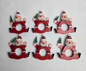 Vintage Holz handbemalte Weihnachtsmann Serviettenringe mit Flaschenbürste Baum Menge sechs - Bild 1 von 9