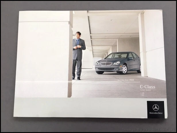 2005 Mercedes Benz C240 C320 and Wagon 30-page Car Sales Brochure Catalog Foto 1 de 4