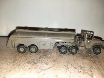 Roco minitanks .  US./NATO M.52 cisterna   da collezione  scala 1/87 verniciato  - Immagine 1 di 4
