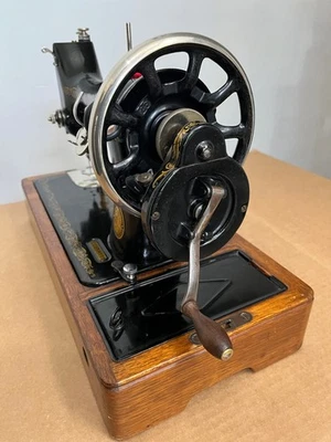 Juego de calcomanías de filigrana para máquina de coser Singer 99k 1950 manivela Foto 1 de 4