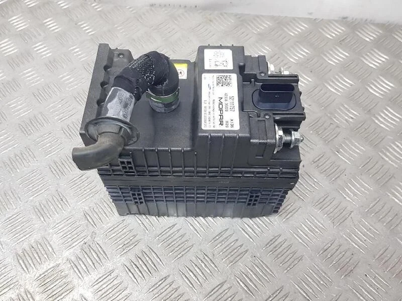 52111757 batteria per FIAT 500 C (312 ) 1.0 MILD HYBRID (312.AYD1B) 2009 5143268 Foto 1 de 4