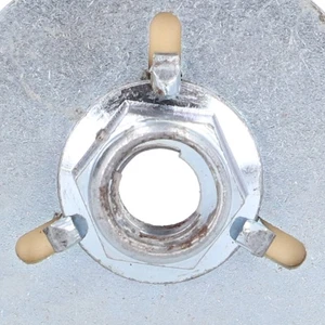 •Car Rear Strut Mounting Support 33503771737 33526764415 For 1 Series E87 - Picture 1 of 22