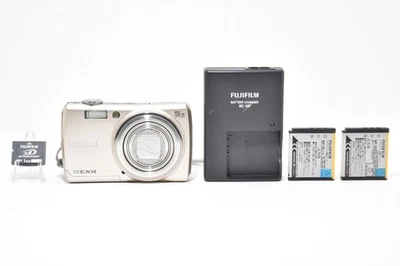【Near MINT】 Fujifilm FinePix F200EXR Gold 12.0MP Digital Camera JAPAN 2663014 - Image 1 of 4