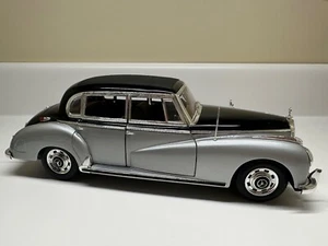 1:18 Ricko Mercedes Benz Typ 300C Limousine 1955 - Picture 1 of 10