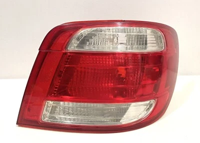 Conjunto de luz trasera derecha pasajero SAAB 9-2X 2005-2006 Foto 1 de 3