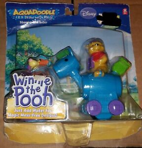 New Disney Winnie The Pooh Aquadoodle Stamper And Roller