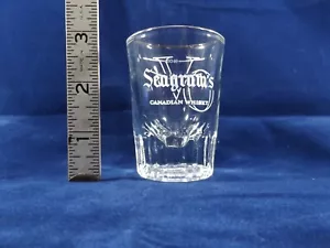 Seagram's VO Canadian Whisky White On Clear 1 1/2 Ounce Shot Glass 3 " Vintage - Picture 1 of 9
