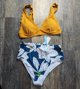 NEU Cupshe Bikini Oberteil und Unterteil XXL gepolstert High Waist Beachy Blumen blau - Bild 1 von 4