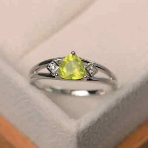 1.56 Ct Trillion Cut Natural Peridot Diamond Ring 14K Solid White Gold Size All - Picture 1 of 6