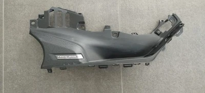 CARENA PEDANA POGGIAPIED DX  YAMAHA TMAX 530 17/19 TMAX 560 20/21 - Immagine 1 di 4