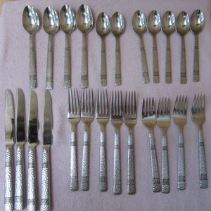 Wallace CHEYENNE Stainless 18/10 Hammered Handle Silverware Flatware YOUR CHOICE - Picture 1 of 21