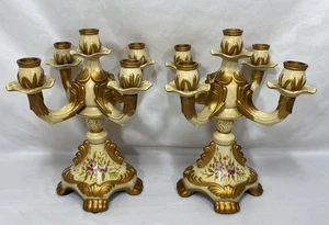 Coppia di candelabri vintage in metallo 5 luci dipinti e dorati a mano - Foto 1 di 18