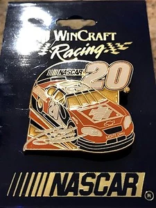 TONY STEWART #20 THE HOME DEPOT RACING NASCAR TEAM PIN +RACE USED SHEET METAL - Picture 1 of 4