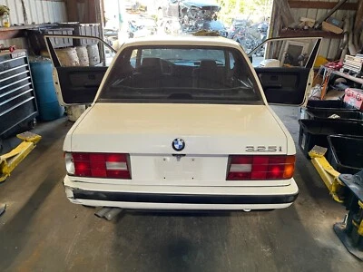 1984-1993 BMW E30 318is 325iX 325e Left Rear Tail Light Lamp Lens Housing OEM - Image 1 of 4