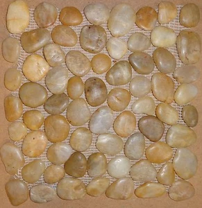 Mosaici in pietra di ciottoli ad incastro giallo - Foto 1 di 1