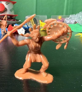 Louis Marx Fort Apache native indian warrior toy soldier figure mcm spear shield - Picture 1 of 6