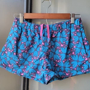 Patagonia Barely Baggies Shorts in Pollen Confetti Dolomite Blue Small Pockets - Picture 1 of 6