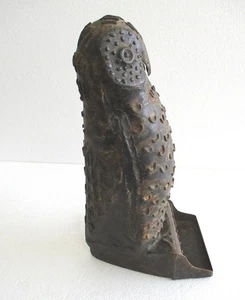 IRON OWL ASHTRAY ANTIQUE VINTAGE LIFE SIZE - Picture 1 of 10