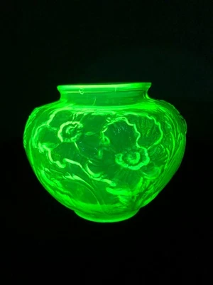 Vtg. Tiffin Glass Canary Yellow Translucent Uranium Art Glass Poppy Flower Vase - Image 1 of 4