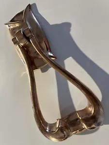 Llamador de puerta antiguo Art Nouveau eduardiano ornamentado cobre 71/2" KN131 recuperado - Imagen 1 de 7