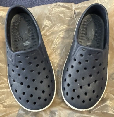 Old Navy Toddler Boys Navy Blue Slip-on Rubber Boat Shoes size 7 - Image 1 of 2