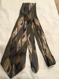 Avanzini Mens Silk Necktie Abstract Gray, Greens & Brown UEC - Picture 1 of 5