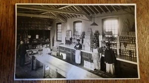 1918 WWI RPPC POSTCARD PHOTOGRAPH - SOLDIERS COOKS ARMY KITCHEN - WW1 - Picture 1 of 3