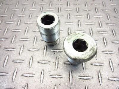 Honda GL1800 2002 01-05 marco Goldwing brazo oscilante pernos de pivote izquierda derecha conjunto OEM Foto 1 de 4