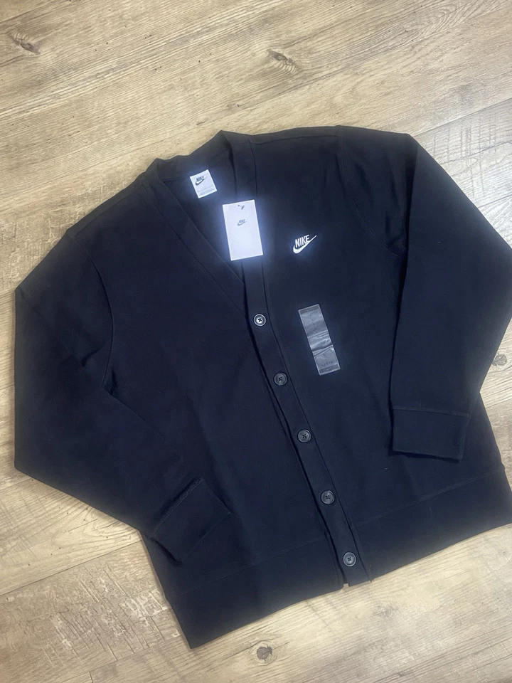Nike Club Men’s Knit Cardigan Button Up Sweater Black FN3898-010 Medium