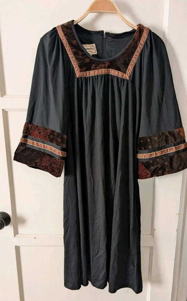 Vestido preto vintage jovem eduardiano por Arpeja romântico gótico bruxa veludo 7 pequenos - Imagem 1 de 4