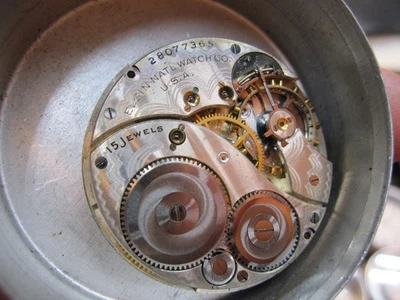 12s Elgin 15J OF pocket watch movement ticks - Image 1 of 2