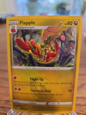 Flapple SWSH189 SWSH: Sword & Shield Promo Cards Holo - Image 1 of 3