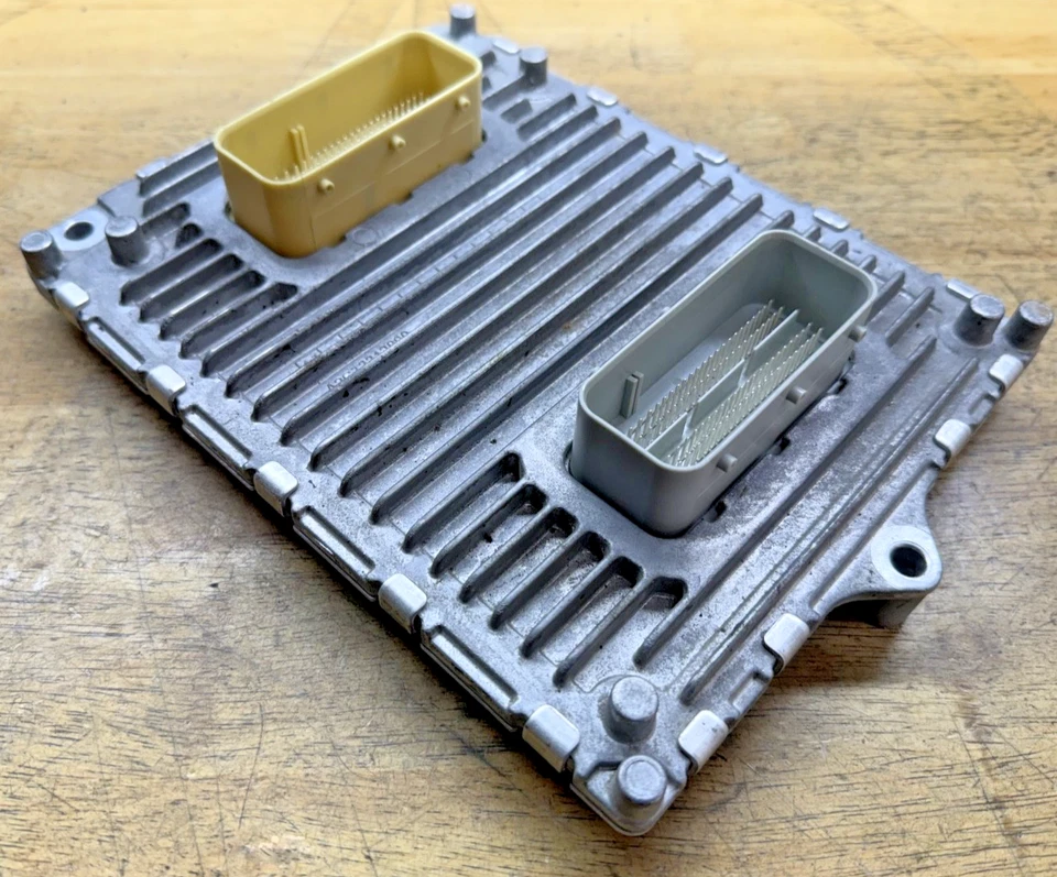 Módulo de control informático Chrysler Pacifica 2018-19 motor ECM de 3,6 L PCM 68330910AA Foto 1 de 4