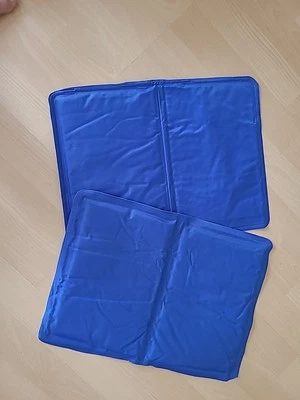2 Trixie Kühlmatten 2 Stück 30 X 40 für Hunde und Katzen blau - Bild 1 von 2