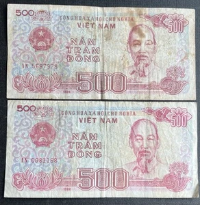 Vietnam - 2 1988 500 Dong Banknotes - Circulated - Picture 1 of 2