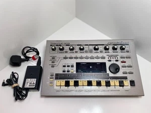 Roland MC-303 Groovebox Rhythm Drum Machine Sequencer Mixer Music Sampler - Picture 1 of 5