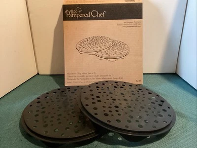 The Pampered Chef Microwave Chip Maker #1241 - In Original Box - Image 1 of 4