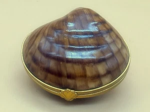 Artoria Limoges Porcelain France Venus Clam Shell trinket / jewelry box. - Picture 1 of 5