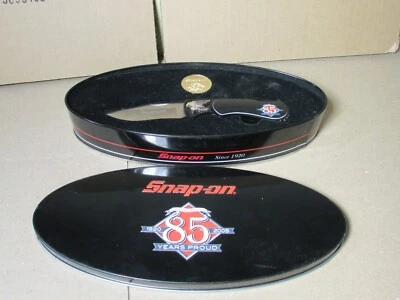 Cuchillo de bolsillo Snap On Tools 85 aniversario en lata 1920-2005 Foto 1 de 4