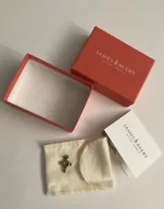 James Avery Centrado en el Amor Cruz Colgante Dije Plata de Ley Centro Corazón - Imagen 1 de 7