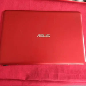 ASUS EeeBook X205TA (F205T) Rückseitige Bildschirmabdeckung Gebraucht Rot - Bild 1 von 3