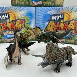 Dinosaurier Figuren Konvolut 4 Dinosaurier T-Rex Triceratops Dinosaurier Spielzeug - Bild 1 von 16