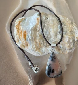 Peruvian Pink Opal Gemstone Pendant  Necklace -925 Silver plated-new - Picture 1 of 2