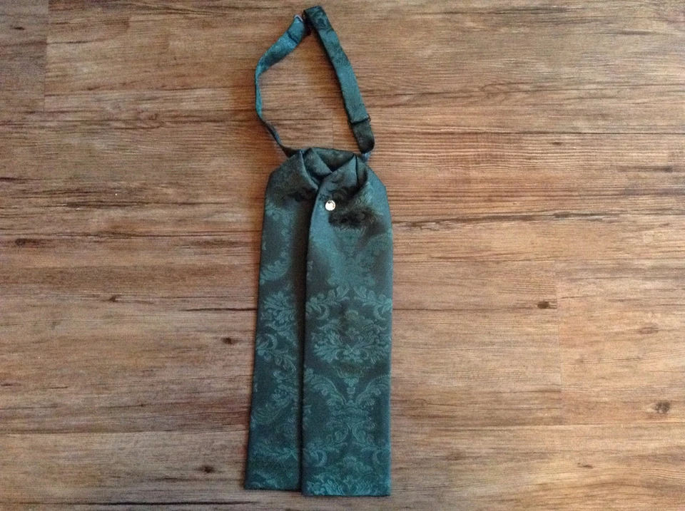 FRONTIER CLASSICS OLD WEST PUFF CORBATA -MTWC401US Foto 1 de 4