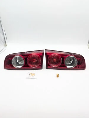 Par de luces traseras originales Mazda 2 Demio DY3W DY5W USADAS Stanley P4420 Foto 1 de 4