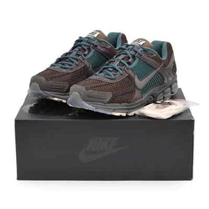 FQ8174-237 Nike Zoom Vomero 5 PRM Velvet Brown and Medium Ash (Men's) - Picture 1 of 10
