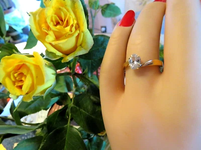 Nuevo con etiquetas Anillo solitario de compromiso de circón blanco natural de oro amarillo sólido de 10K 6,25*2 g Foto 1 de 4