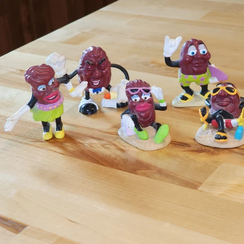 vintage california raisins figures lot of 5! Cover