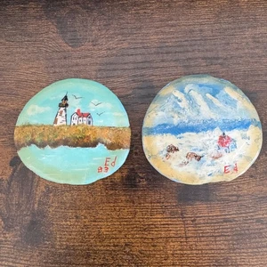 Handbemalte Vintage Sand Dollars 1983 Leuchtturm Strand & Berge signiert Ed_2 Lot - Bild 1 von 3